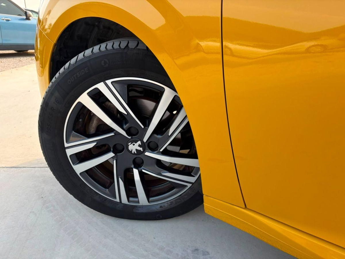 Peugeot 208 PureTech 100 Stop&Start EAT8 5 porte Allure Navi Pack (19)