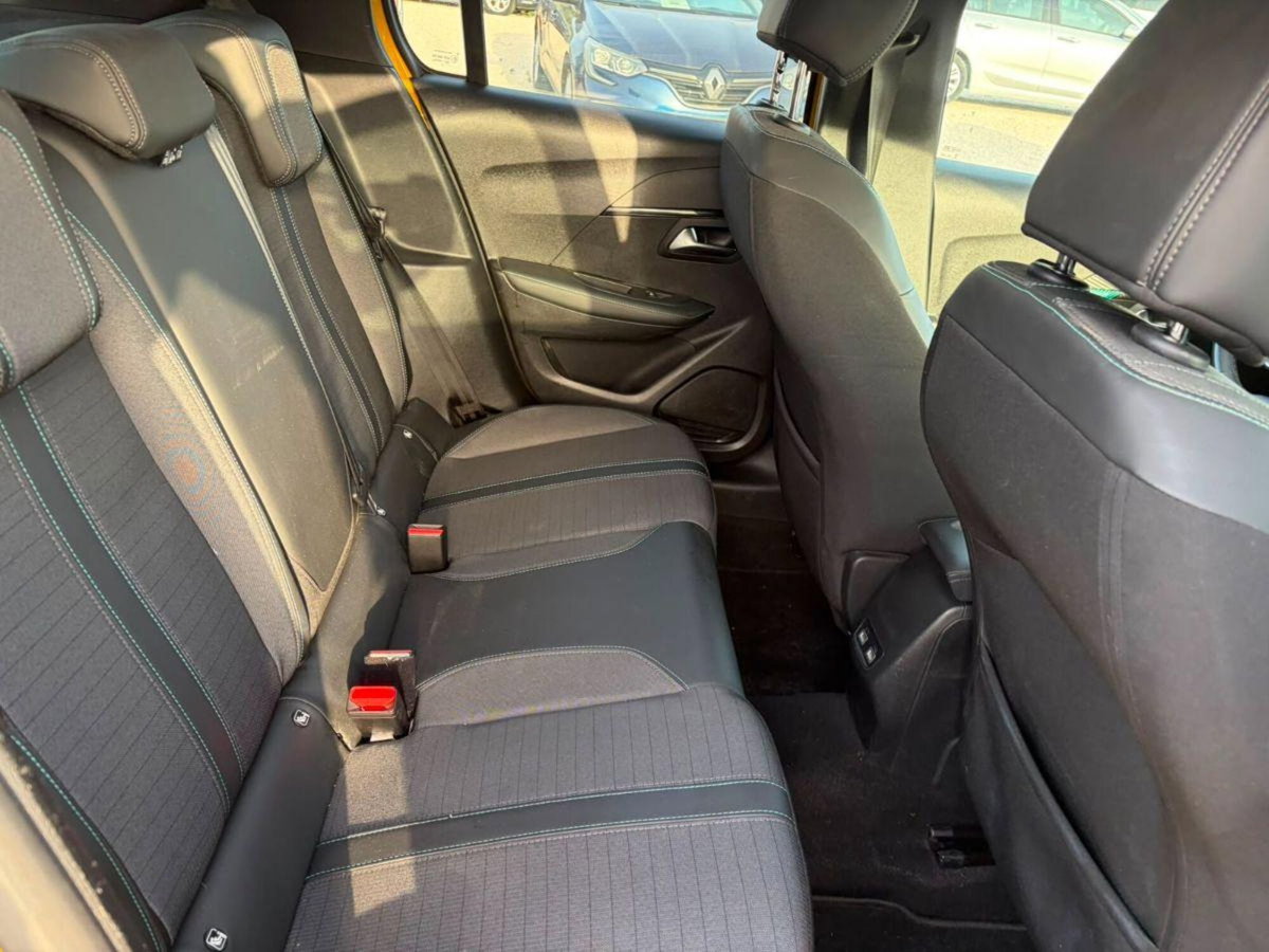 Peugeot 208 PureTech 100 Stop&Start EAT8 5 porte Allure Navi Pack (6)