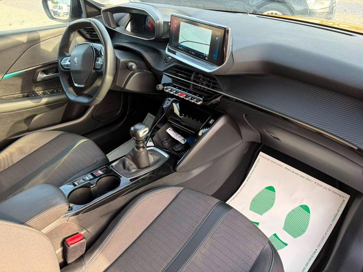 Peugeot 208 PureTech 100 Stop&Start EAT8 5 porte Allure Navi Pack (9)