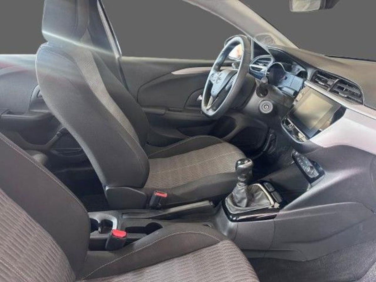 Opel Corsa 1.5 D 100 CV Edition (2)