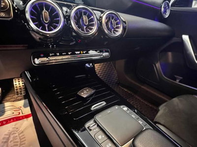 Mercedes-Benz Classe A Sedan 180 d AMG Line Premium Plus auto (17)