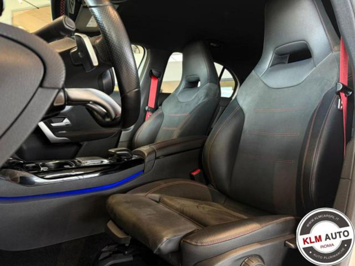 Mercedes-Benz Classe A Sedan 35 4Matic 4p. AMG (10)