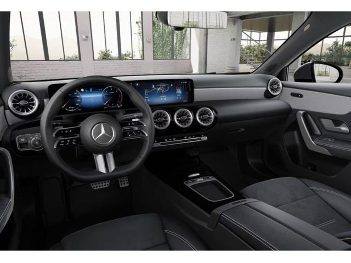 Mercedes-Benz Classe A Sedan 180 d AMG Line Premium Plus auto (11)