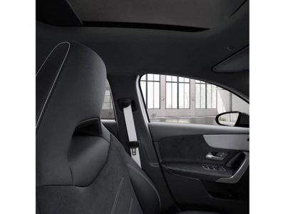 Mercedes-Benz Classe A Sedan 180 d AMG Line Premium Plus auto (13)