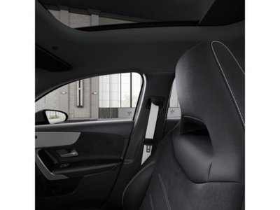 Mercedes-Benz Classe A Sedan 180 d AMG Line Premium Plus auto (15)