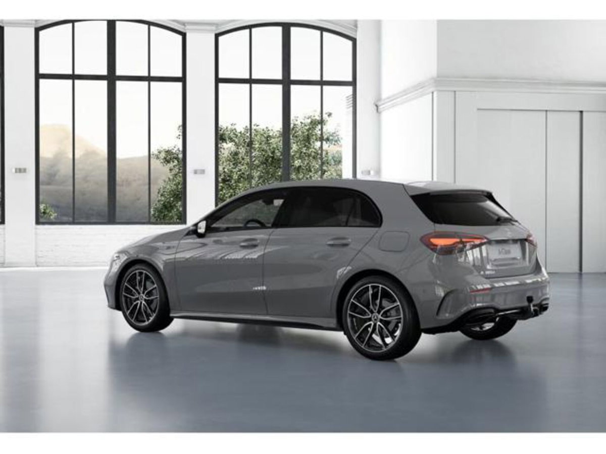 Mercedes-Benz Classe A Sedan 180 d AMG Line Premium Plus auto (5)