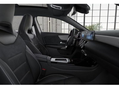 Mercedes-Benz Classe A Sedan 180 d AMG Line Premium Plus auto (9)