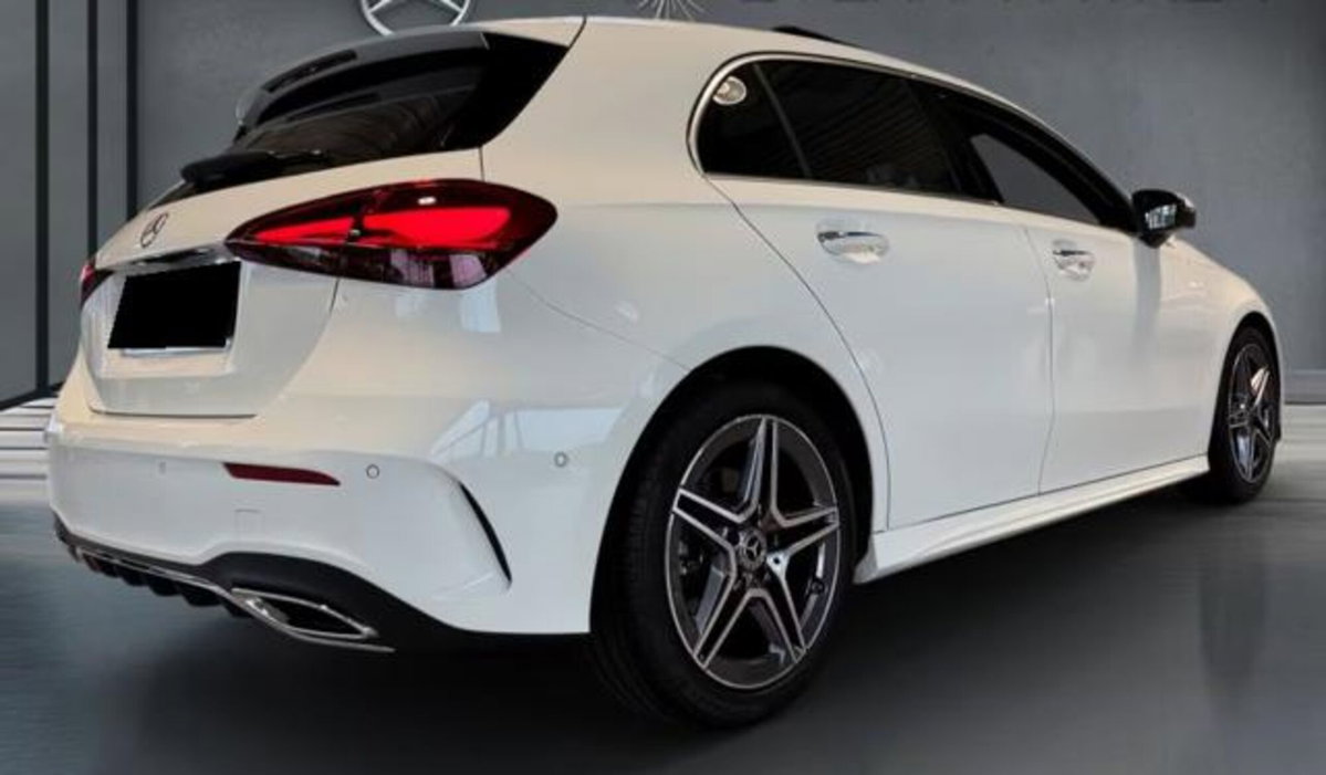 Mercedes-Benz Classe A Sedan 200 Automatic 4p. Premium (13)