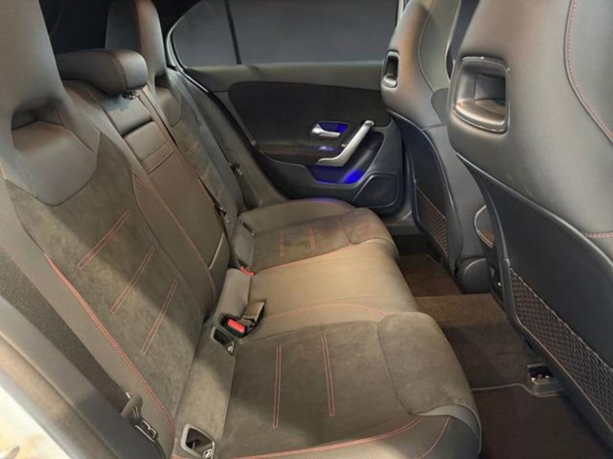 Mercedes-Benz Classe A Sedan 200 Automatic 4p. Premium (14)