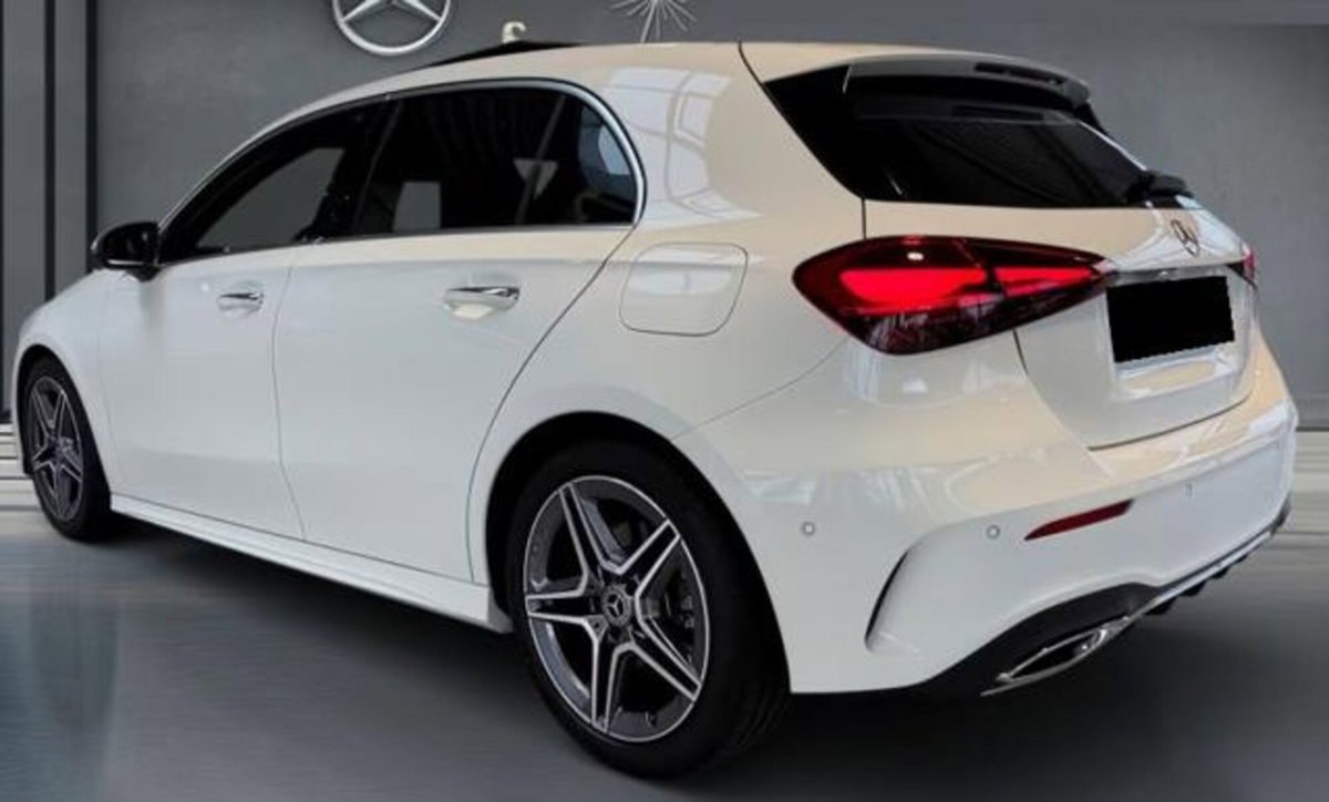 Mercedes-Benz Classe A Sedan 200 Automatic 4p. Premium (9)