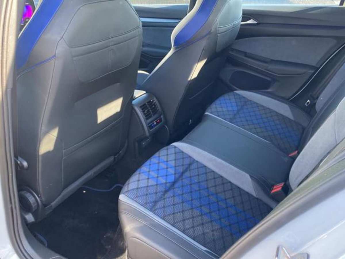Volkswagen Golf 2.0 tsi R 4motion 333cv dsg (11)