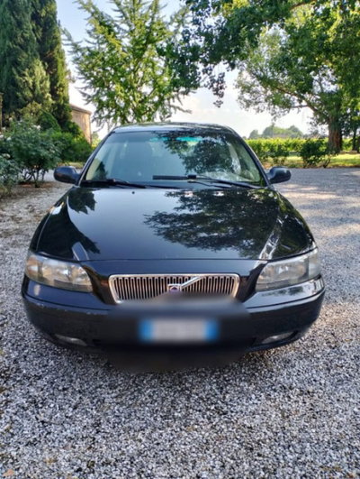 Volvo V70 2.4 D5 20V cat usata