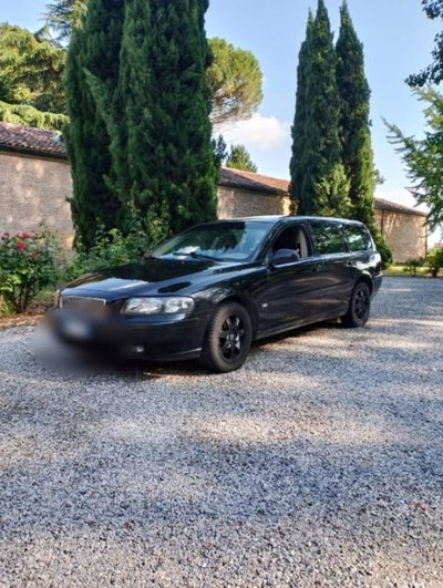 Volvo V70 2.4 D5 20V cat (3)