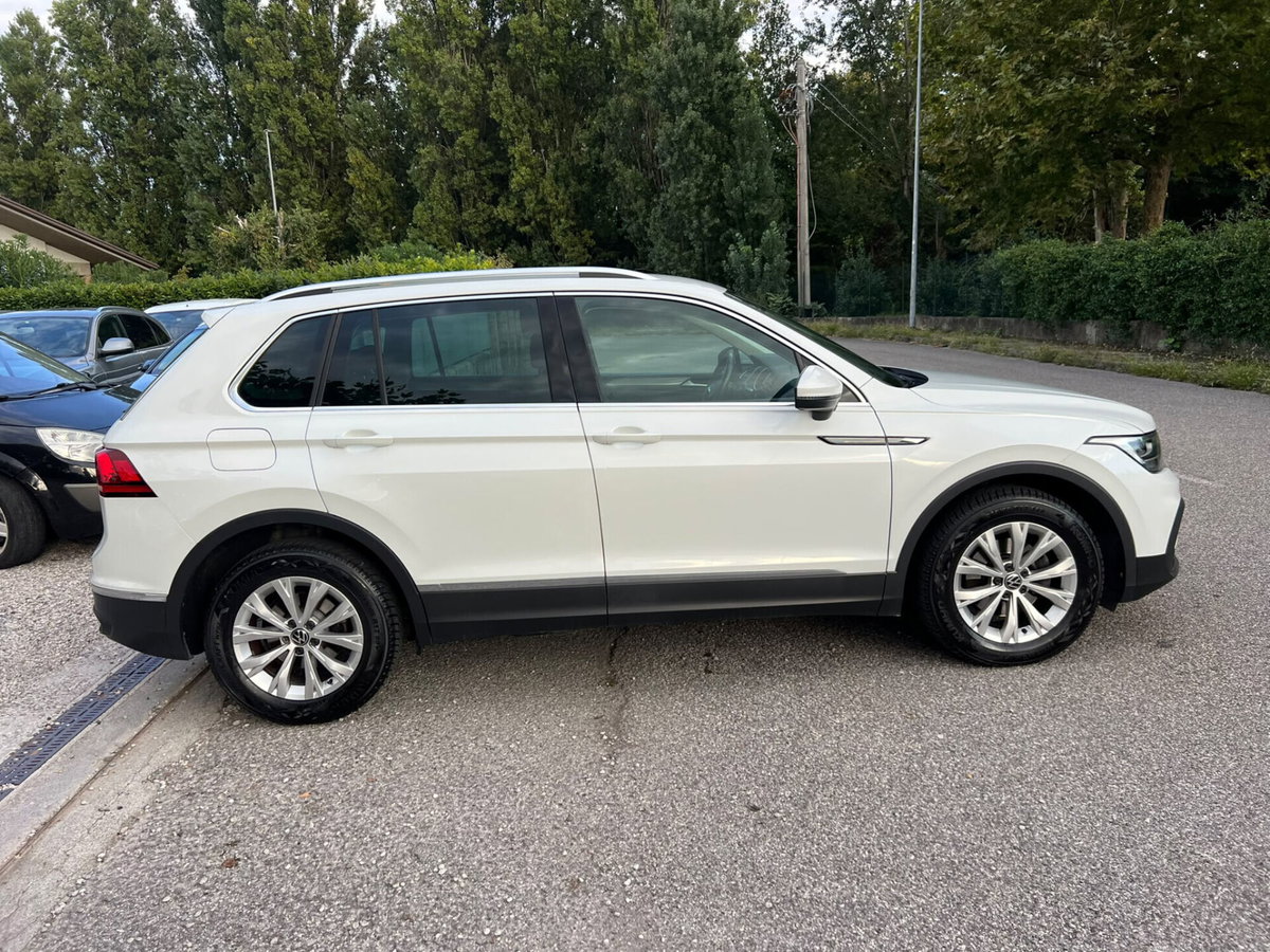 Volkswagen Tiguan Allspace 2.0 TDI SCR DSG 4MOTION Life (10)