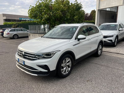 Volkswagen Tiguan 2.0 TDI 150 CV SCR DSG 4MOTION Elegance (3)