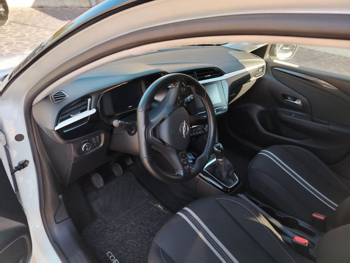 Opel Corsa 1.2 Design & Tech (5)