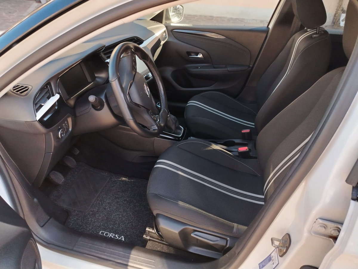 Opel Corsa 1.2 Design & Tech (9)