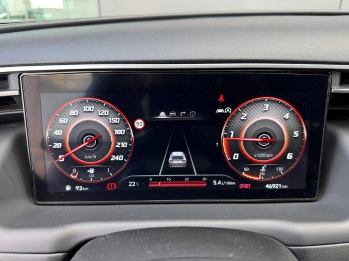 Hyundai Tucson 1.6 CRDi XLine (12)