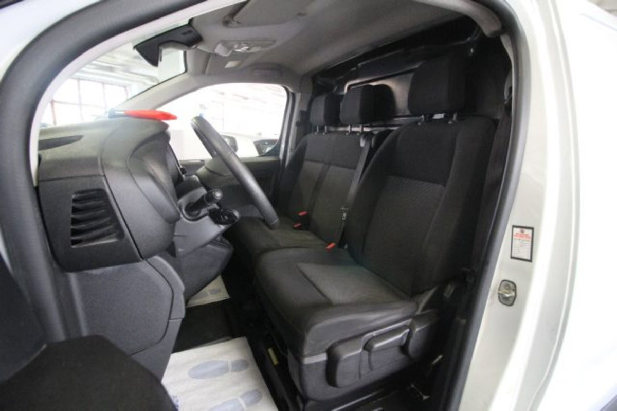 Fiat Scudo Furgone 2.0 BlueHDi 145CV AT8 PL-TN Furgone Lounge (19)