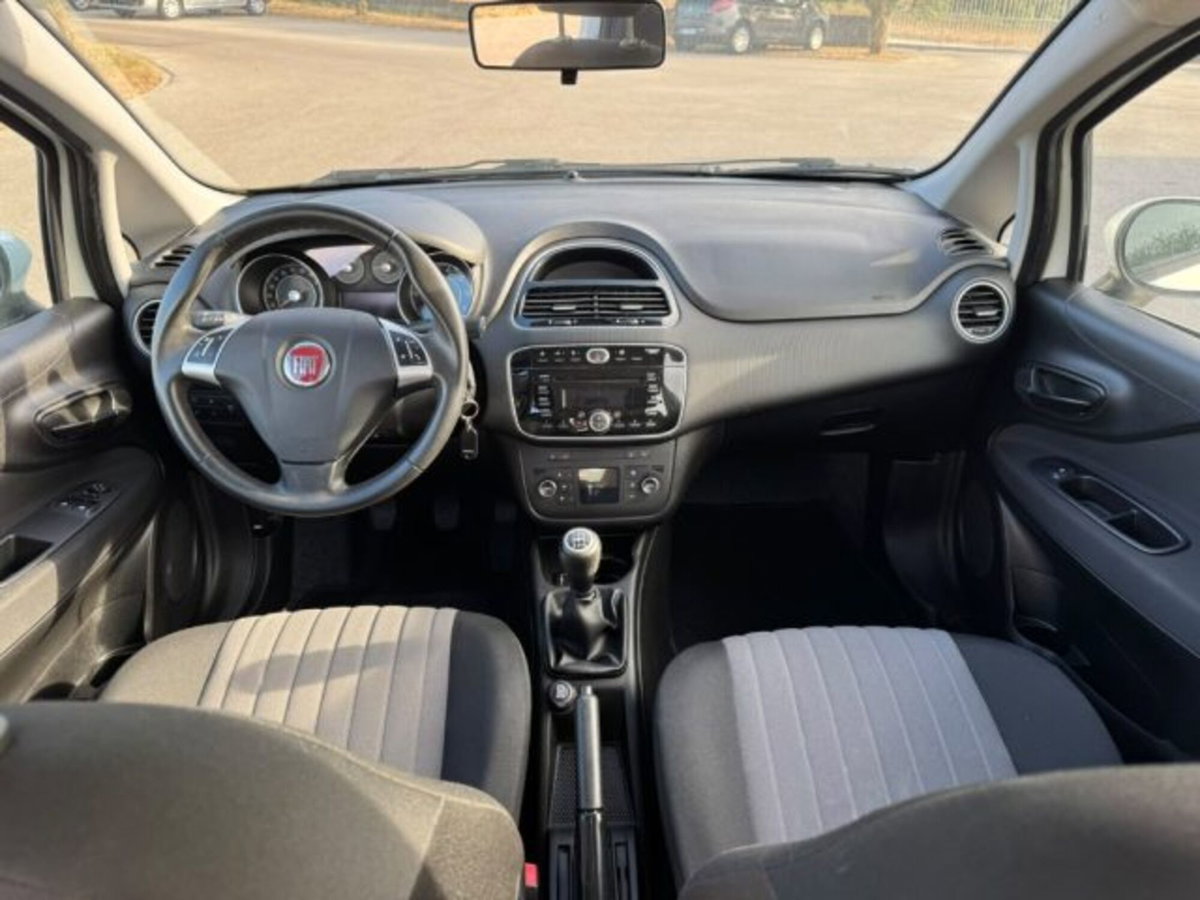 Fiat Punto 1.3 MJT II S&S 95 CV 5 porte Street (14)