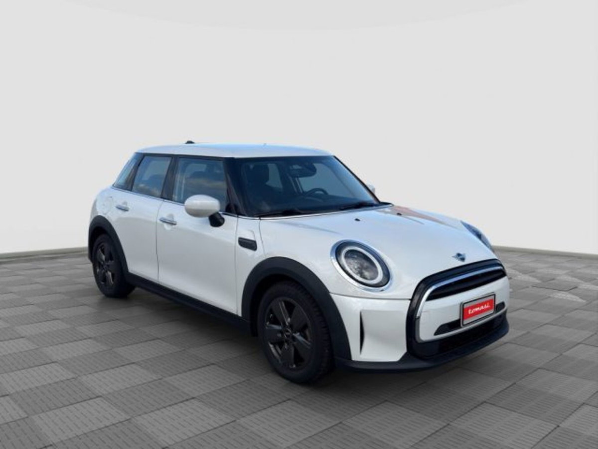 MINI Mini 1.5 Cooper Classic 5 porte (7)