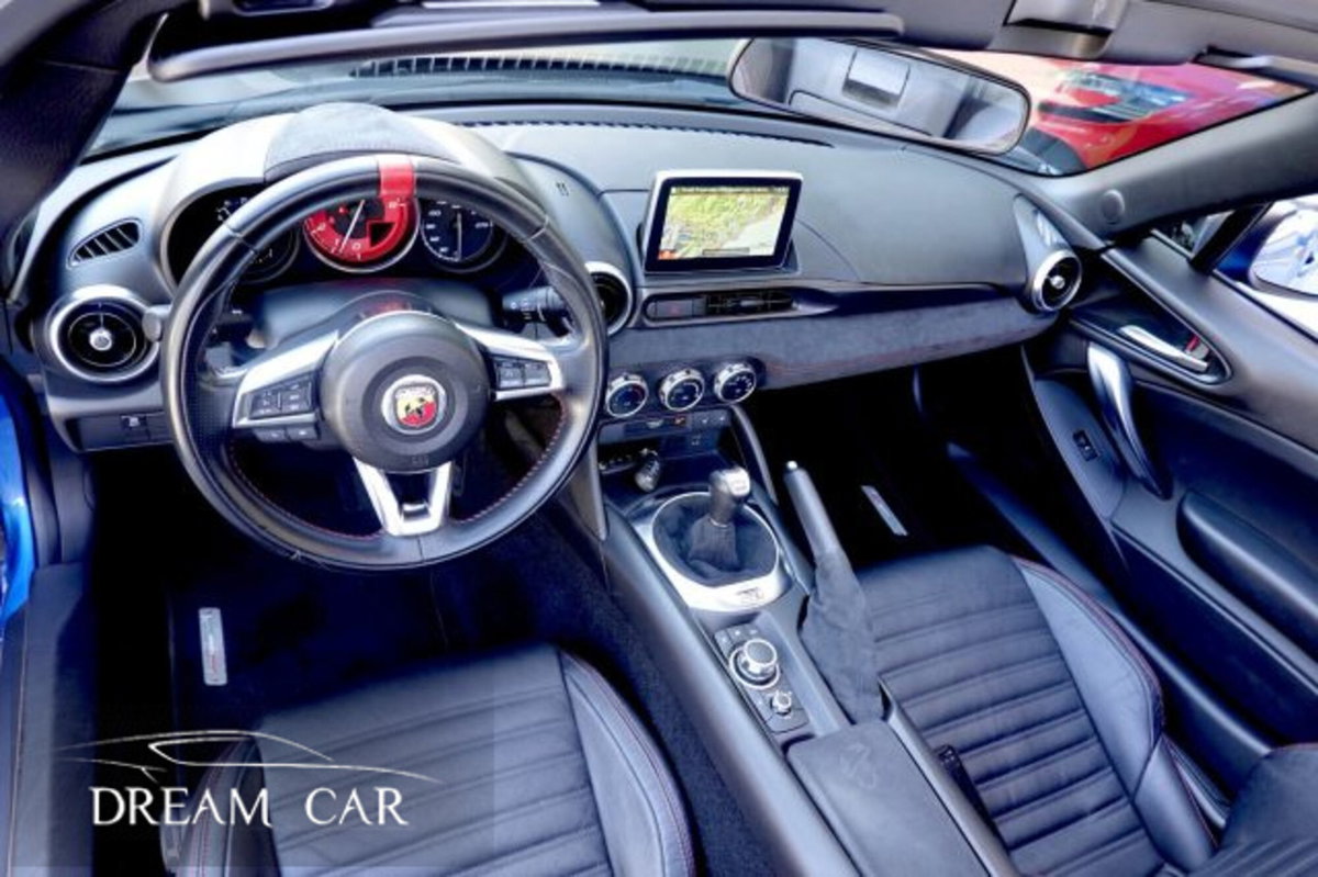Abarth 124 Spider 1.4 Turbo MultiAir 170 CV Scorpione (10)