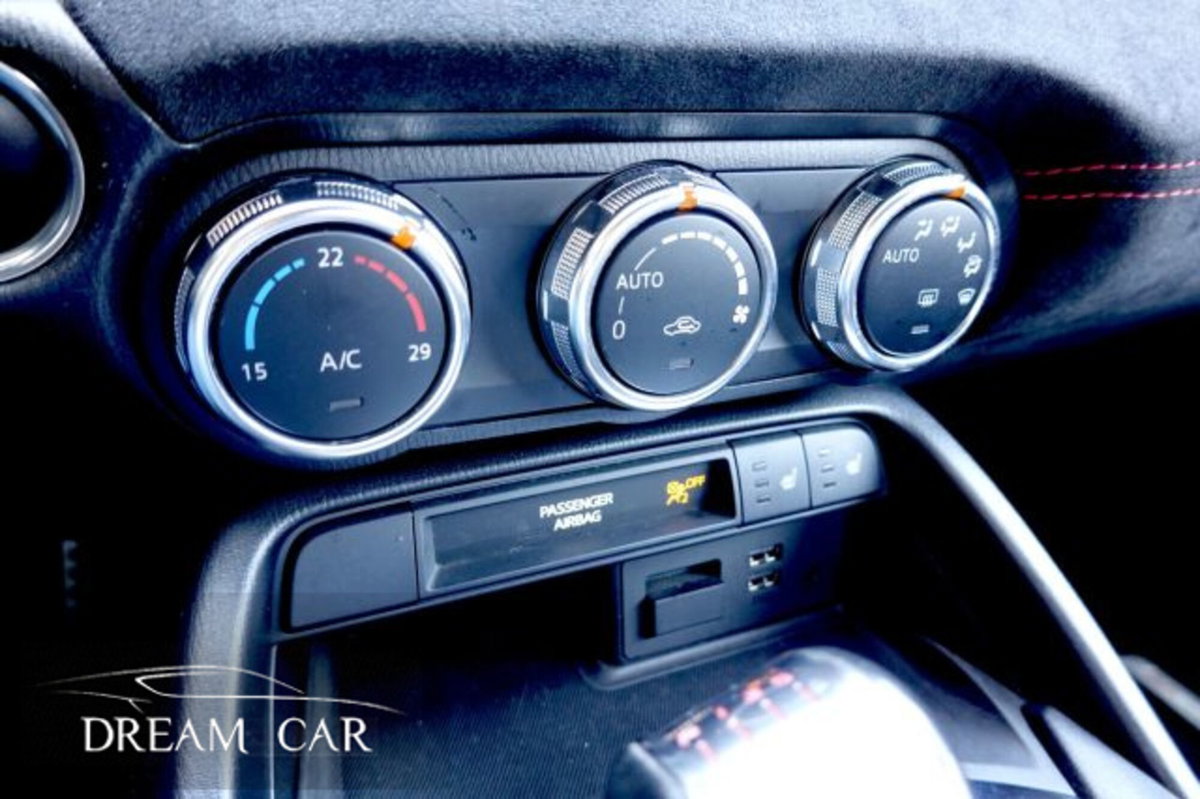 Abarth 124 Spider 1.4 Turbo MultiAir 170 CV Scorpione (15)