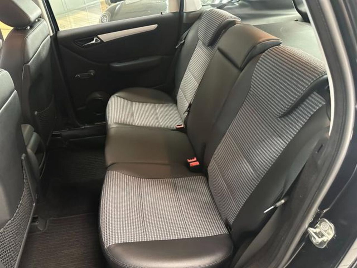 Mercedes-Benz Classe B 170 Chrome (11)