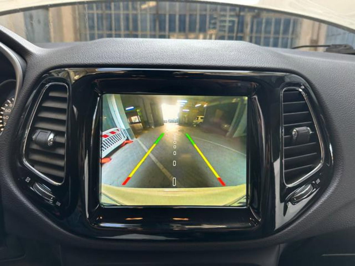 Jeep Compass 2.0 Multijet II 4WD Night Eagle (11)