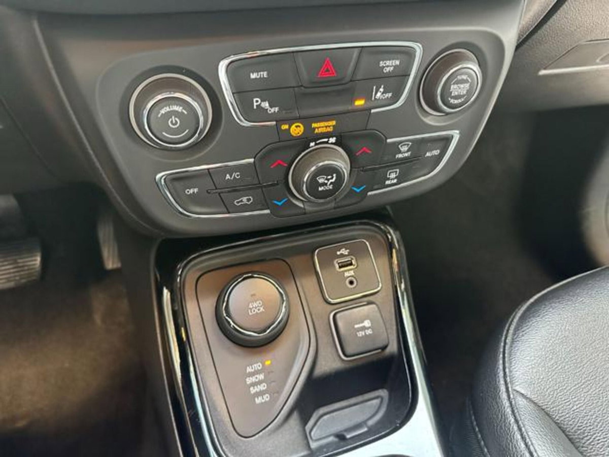 Jeep Compass 2.0 Multijet II 4WD Night Eagle (13)