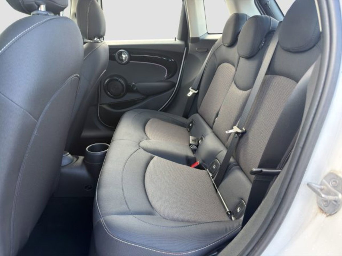 MINI Mini 1.5 Cooper Classic 5 porte (11)