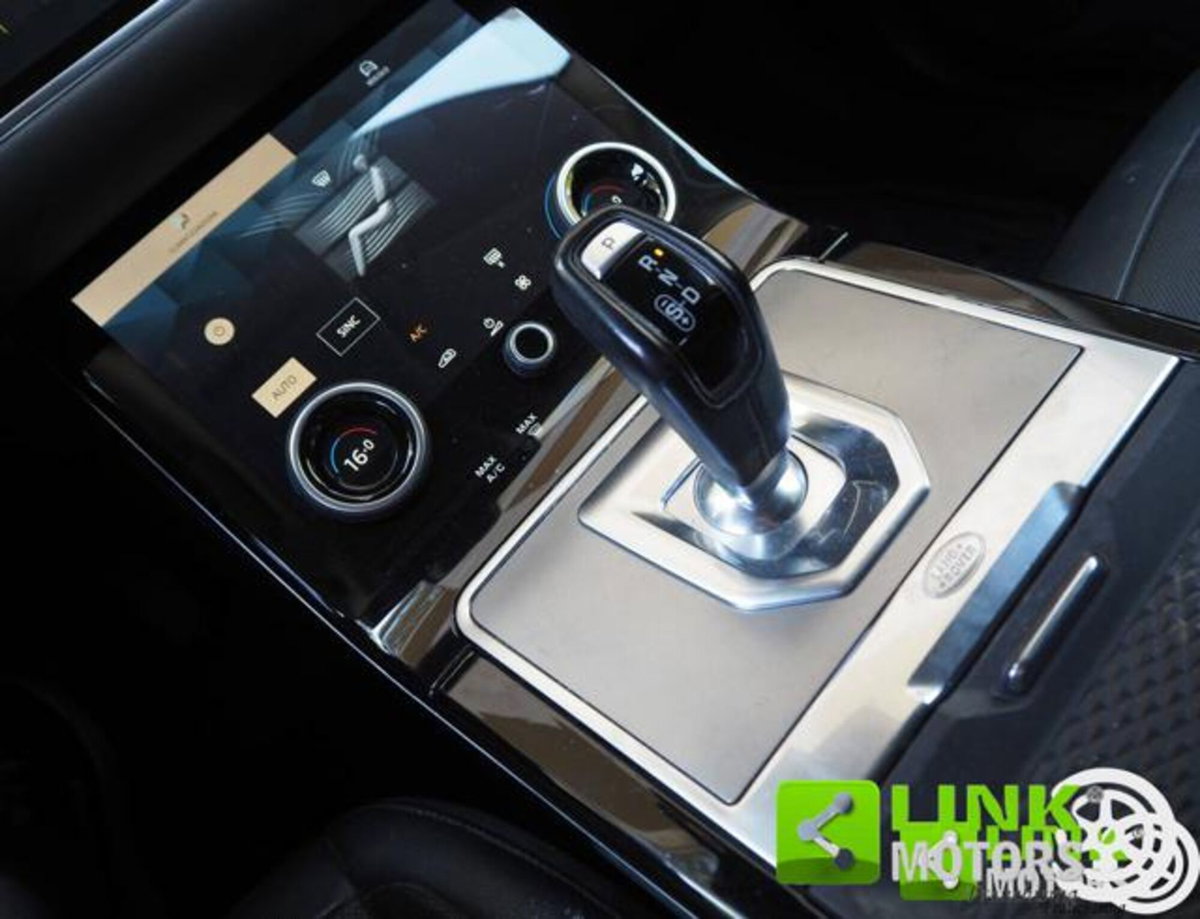Land Rover Range Rover Evoque 2.0D I4 163CV AWD Auto R-Dynamic SE (16)