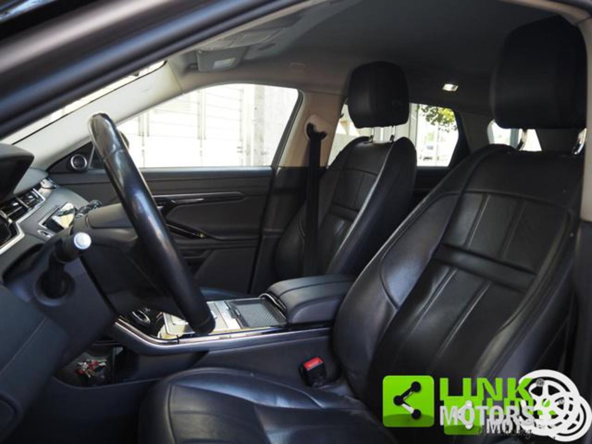 Land Rover Range Rover Evoque 2.0D I4 163CV AWD Auto R-Dynamic SE (5)