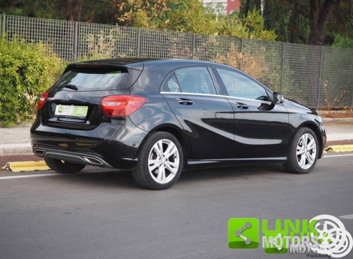 Mercedes-Benz Classe A 180 d Sport (2)
