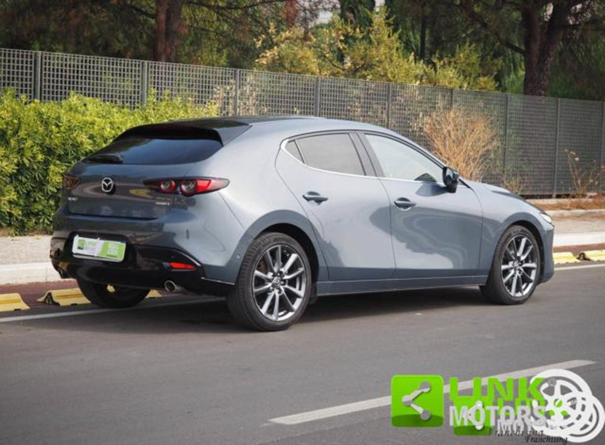 Mazda Mazda3 Hatchback 1.8L Skyactiv-D Exceed (2)