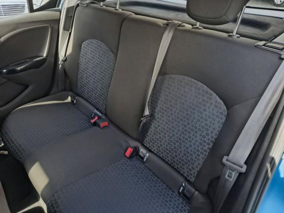Opel Corsa 1.2 5 porte n-Joy (15)