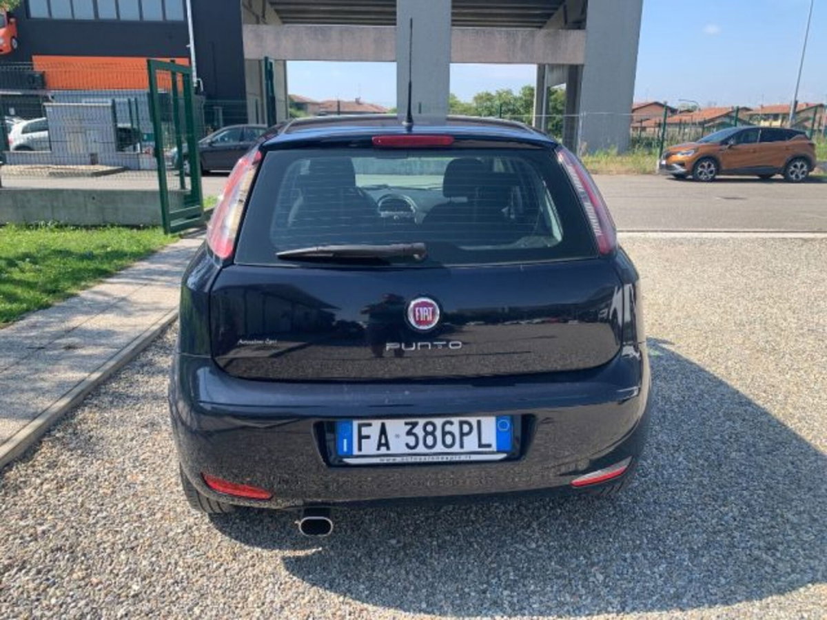 Fiat Punto 1.3 MJT II 75 CV 5 porte Lounge (4)