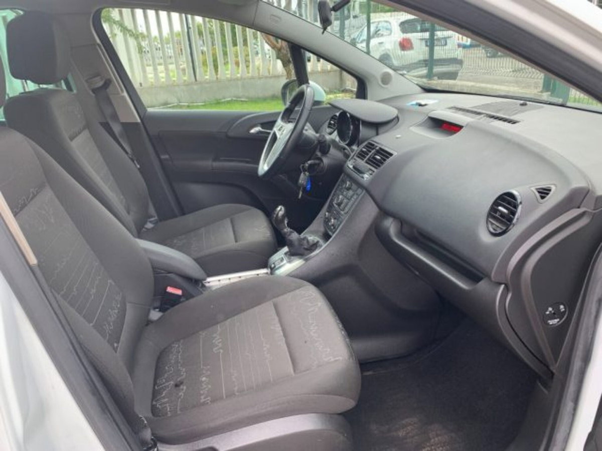 Opel Meriva 1.3 CDTI 95CV ecoFLEStart&Stop Cosmo (12)