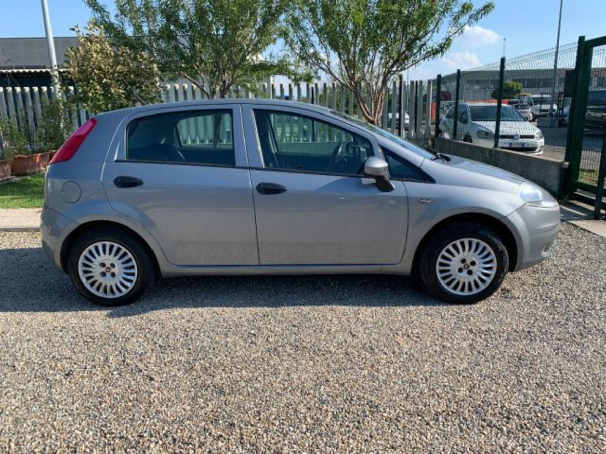 Fiat Punto 1.2 8V 5 porte Lounge (4)
