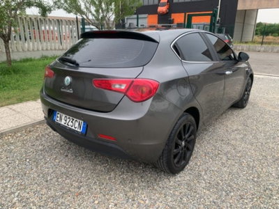 Alfa Romeo Giulietta 1.6 JTDm-2 Exclusive (5)