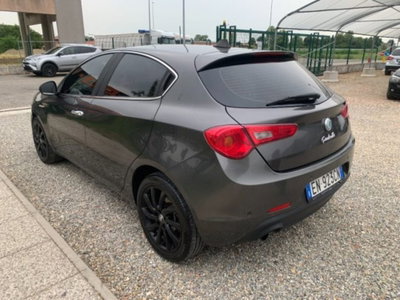 Alfa Romeo Giulietta 1.6 JTDm-2 Exclusive (7)
