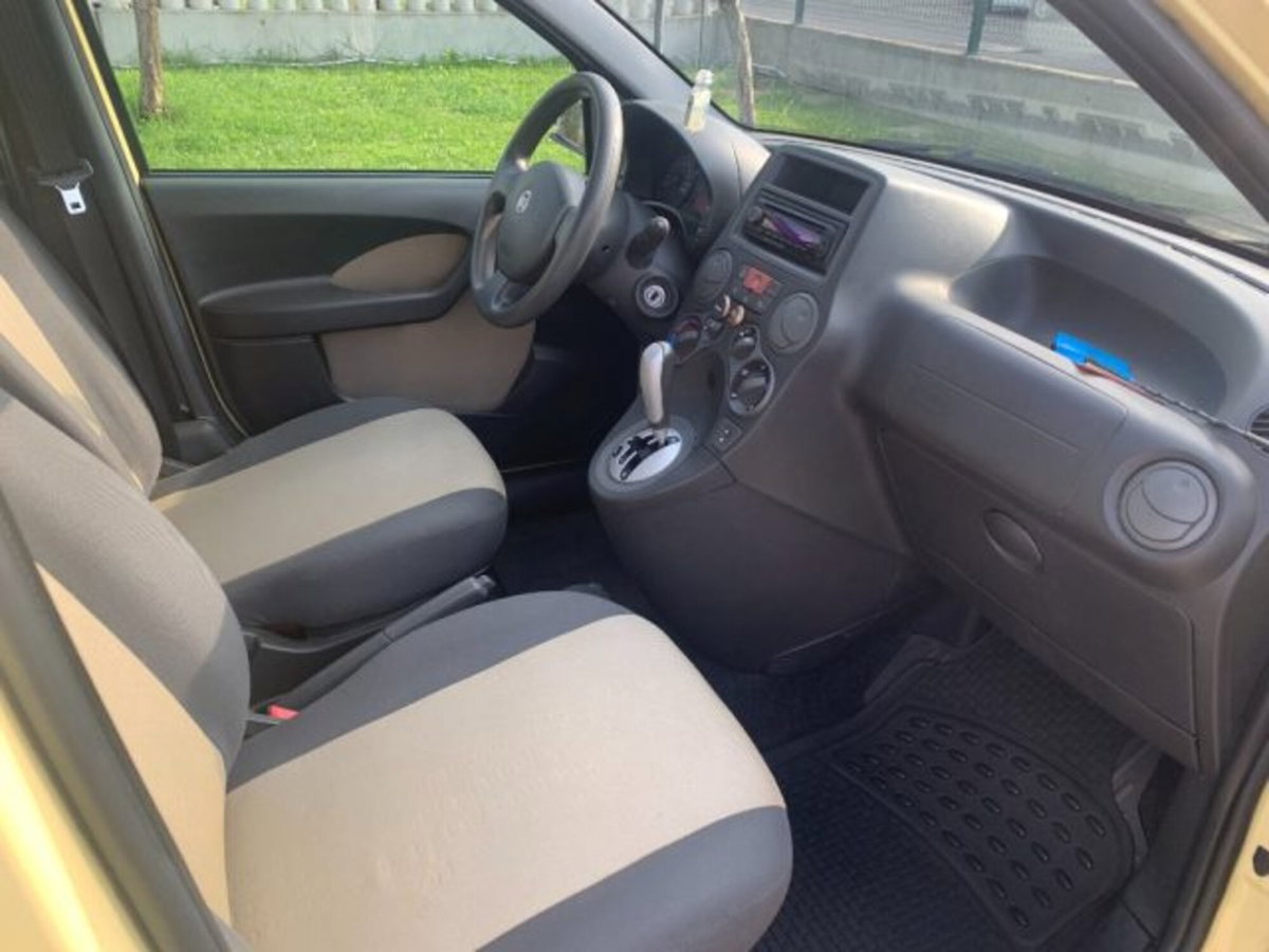 Fiat Panda 1.2 Dynamic Dualogic (9)