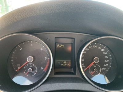 Volkswagen Golf 1.6 TDI DPF 5p. BlueMotion (11)
