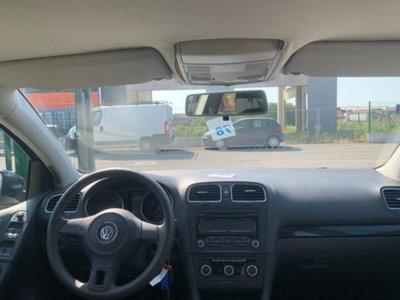Volkswagen Golf 1.6 TDI DPF 5p. BlueMotion (9)