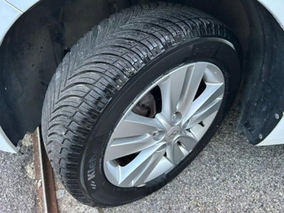 Hyundai ix20 1.4 90 CV Classic (13)