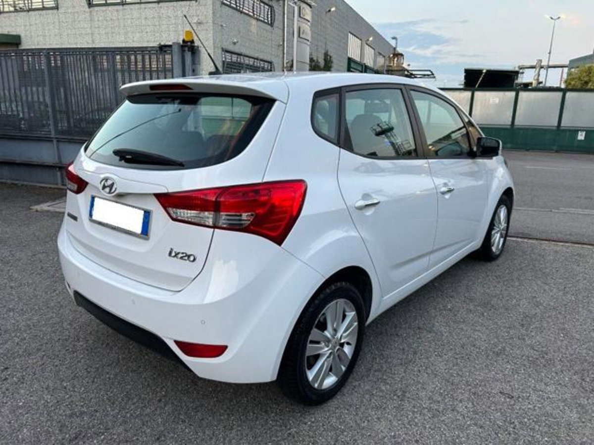 Hyundai ix20 1.4 90 CV Classic (4)
