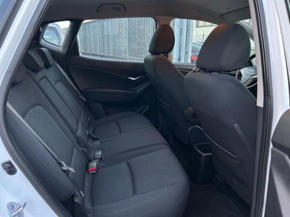 Hyundai ix20 1.4 90 CV Classic (9)