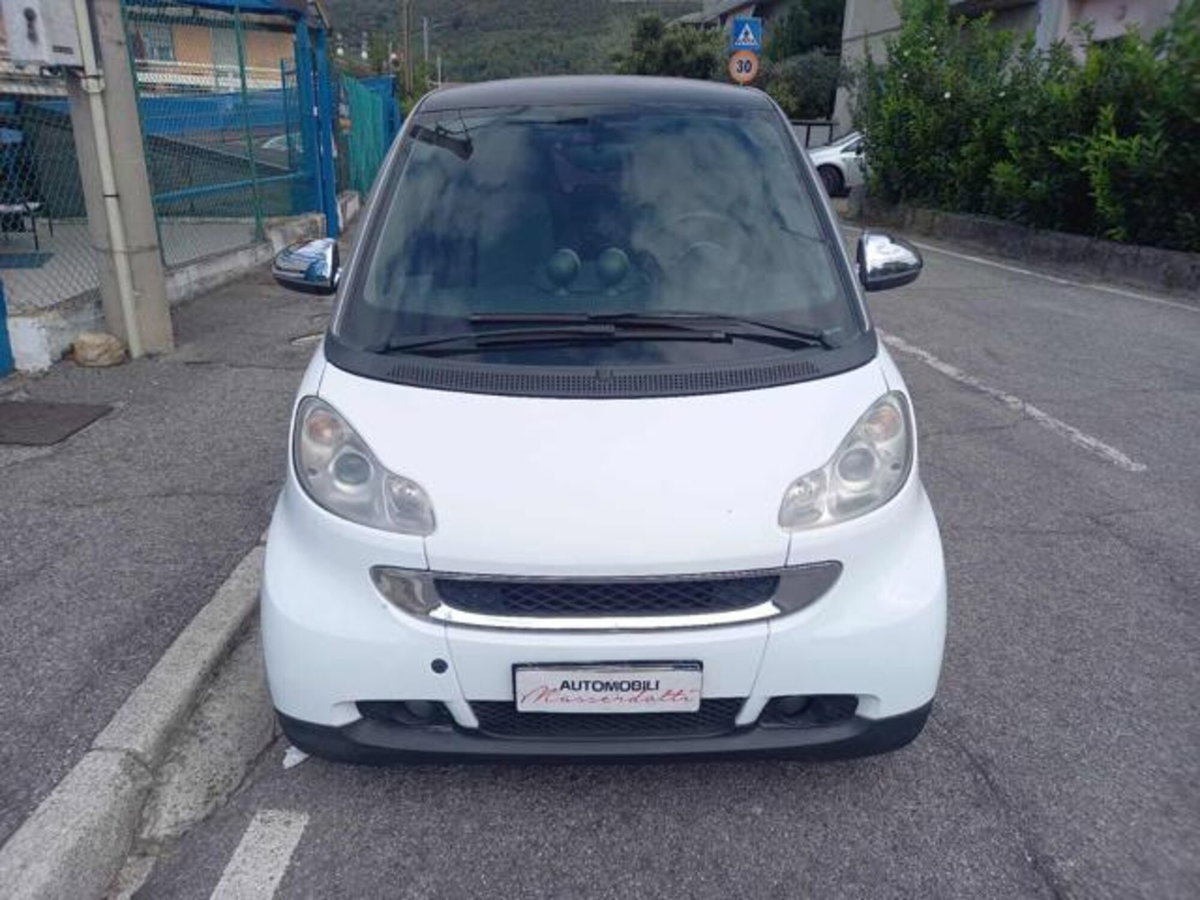 smart Fortwo 1000 52 kW MHD coupé pure (3)