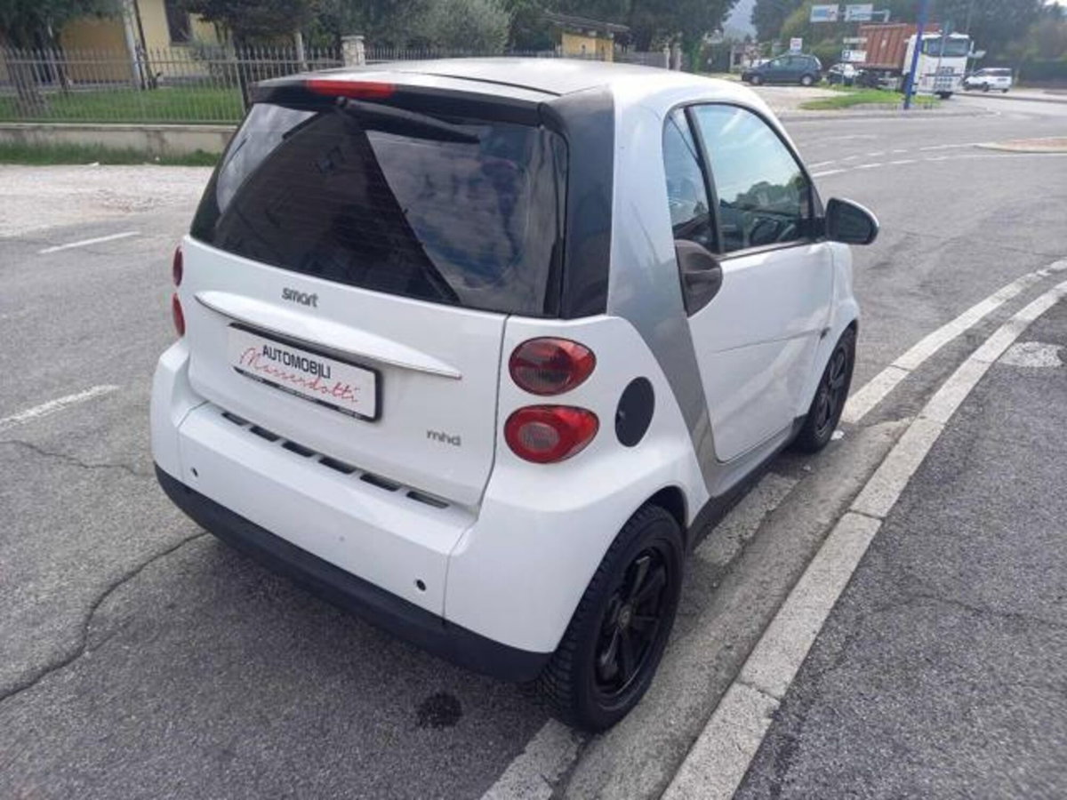 smart Fortwo 1000 52 kW MHD coupé pure (7)