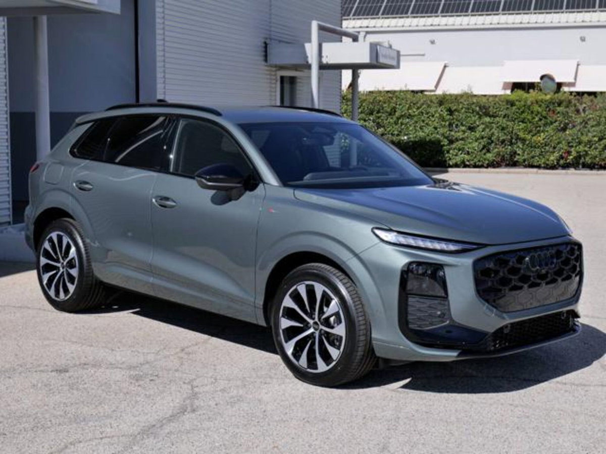 Audi Q3 Sportback 2.0 tdi S line edition 150cv s-tronic (4)